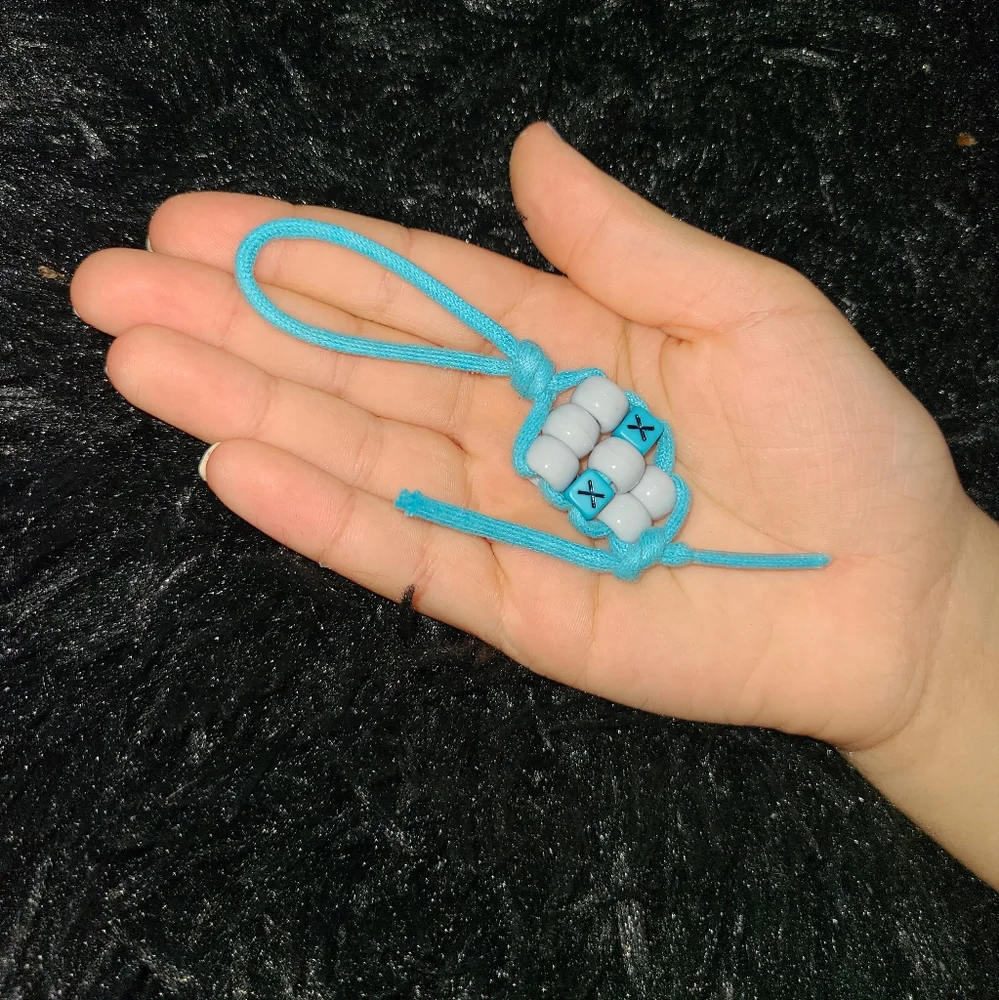 Skull Keychain - Picture 1 of 2